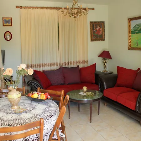 Monambeles Villa *