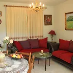 Monambeles فيلة *