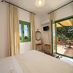 فيلة Monambeles سفوروناتا