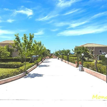 Monambeles Βίλα Σβορωνάτα