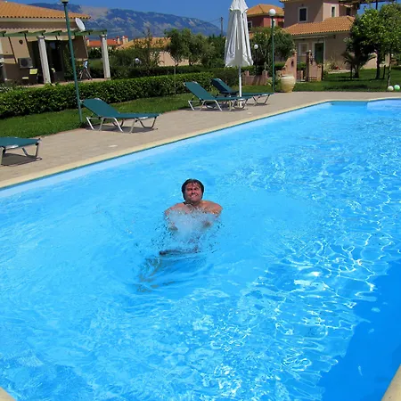 Monambeles Villa