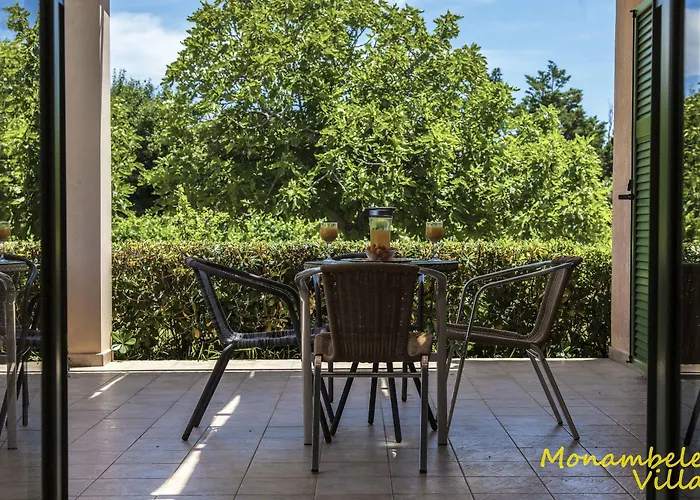 Villa Monambeles Svoronata