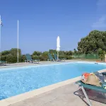 Monambeles Villa *