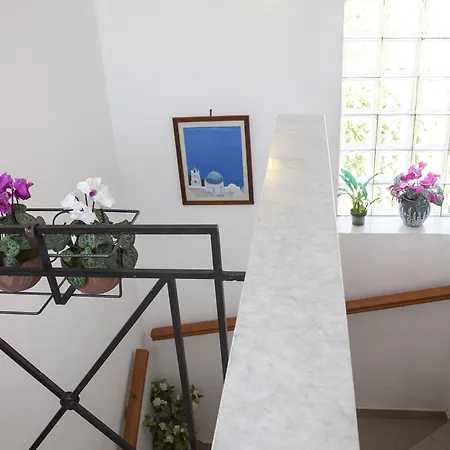 Vila Monambeles Svoronata